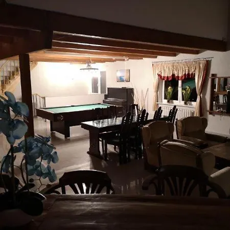 Farm stay Dworek Pod Kasztanami