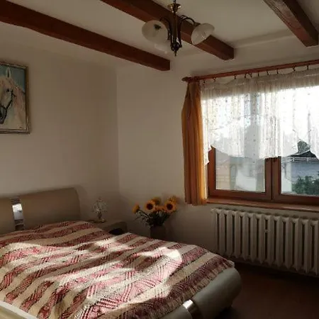 Farm stay Dworek Pod Kasztanami