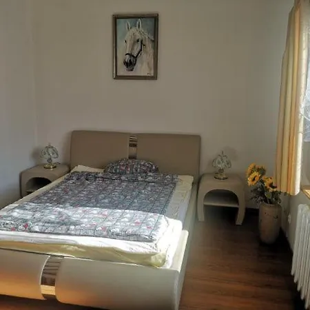 Dworek Pod Kasztanami Farm stay